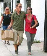 Alanis Morissette and Hubby Visit a Mystic Book Shop