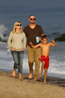 Reese Witherspoon and Jim Toth enjoy Summer with the Kids