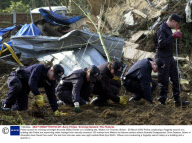 Police search for missing schoolgirl Amanda (Milly) Dowler on a building site, Walton On Thames, Britain - 25 March 2002