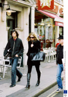 KATE MOSS AND BOBBY GILLESPIE IN LONDON, BRITAIN - 21 NOV 2003