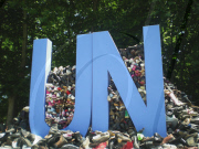 8372 Schuhe zum Gedenken an die Ermordeten von Srebrenica