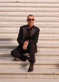 Exkl.: George Michael bei einem Shooting mit Fotografin C True auf den Stufen der Opera Garnier in Paris