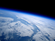 Jugendliche machen Fotos aus der Stratosphäre mittels unbemanntem Heliumballon