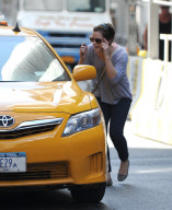 EMMA WATSON GETS ALL FLUSTERED WHILE TRYING TO CATCH A CAB IN NYC. THE ACTRESS EVEN TRIED TAKING OFF HER SUNGLASSES IN HOPES TE DRIVER WOULD RECOGNIZE HER. 
