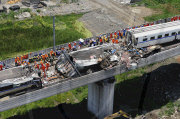 #CHINA-ZHEJIANG-TRAIN-CRASH-RESCUE (CN) 