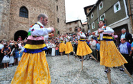 SPAIN-ANGUIANO-DANCERS ON STILTS 