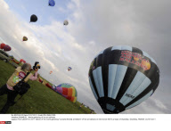 CHAMBLEY : World gathering of hot air balloons