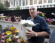 Outside Amy Winehouse's house following her death, Camden, London, Britain - 28 Jul 2011