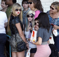 Lady Gaga greets her fans at Chateau Marmont - Part 2