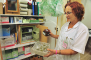 Medicinal marijuana administered to residents of the Hadarim nursing home in Naan kibbutz, Israel - 17 Jul 2011
