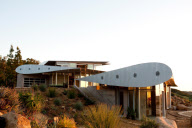Architect builds house using parts from a Boeing 747 jumbo jet, California, America - 28 Jul 2011