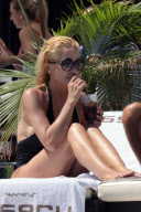 PAZ VEGA, MARTA SANCHEZ AND BOYFRIEND IN MARBELLA DURING SUMMER VACATIONS