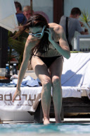 PAZ VEGA, MARTA SANCHEZ AND BOYFRIEND IN MARBELLA DURING SUMMER VACATIONS