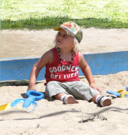 Gwen Stefani and family have a fun day at Underwood Family Farms - Part 2 