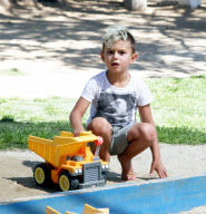 Gwen Stefani and family have a fun day at Underwood Family Farms - Part 2 