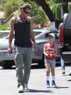 Gwen Stefani and family have a fun day at Underwood Family Farms - Part 2 