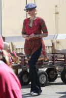 Gwen Stefani and family have a fun day at Underwood Family Farms 