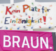 Protest gegen Neonazi-Aufmarsch in Bad Nenndorf