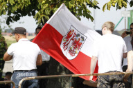 Protest gegen Neonazi-Aufmarsch in Bad Nenndorf