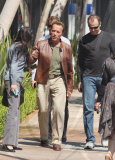 Arnold Schwarzenegger leaving Toscana - Part 2
