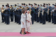 Weltjugendtag 2011: Ankunft von Papst Benedikt XVI auf dem Flughafen von Madrid