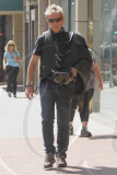 Billy Idol Helps a Homeless Man