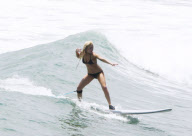 EXCLUSIVO. Lady Gaga Surfera en las playas de Mexico