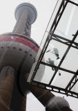 CHINA-SHANGHAI-WINDOW CLEANER (CN)