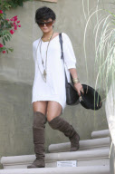 Vanessa Hudgens unterwegs in Los Angeles