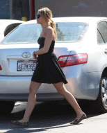 EXCLUSIVE Miley Cyrus and Liam Hemsworth go grocery shopping