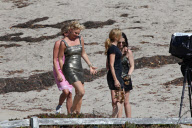 *EXCLUSIVE* Katherine Heigl strolls the beach for a Fashion Photo Shoot