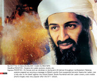 PAKISTAN : Ousama bin Laden posters, books, etc