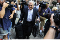 NY: DOMINIQUE STRAUSS-KAHN DEPARTS NEW YORK