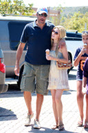 Brad Garrett cozies up with his Girlfriend