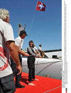 LEMAN LAKE : Alinghi 5 parade