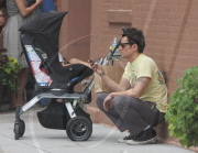Johnny Knoxville and Family Shopping in SOHO