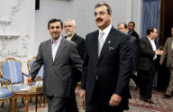 IRAN-PAKISTAN-AHMADINEJAD-GILANI-MEETING