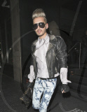 Bill Kaulitz And Tom Kaulitz Of Tokio Hotel Dine Out
