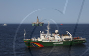 Greenpeace battles Artic oil companies