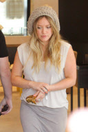 Hilary Duff and Mike Comrie go Jewelry Shopping at Chanel