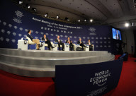 CHINA-DALIAN-DAVOS-NEW GROWTH EQUATION (CN)
