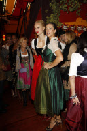 Wiesn 2011 Sixt Damenwiesn