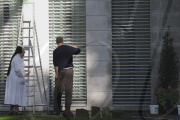 Kurz vor dem Papstbesuch: Farbbeutelattentat gegen die Apostolische Nuntiatur in Berlin Neukölln