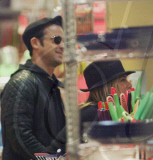 Jennifer Aniston and Justin Theroux buy kitchenware in matching attire NO MAKE UP