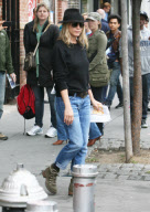 Jennifer Aniston and Justin Theroux in matching attire NO MAKE UP