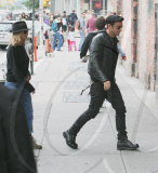 Jennifer Aniston and Justin Theroux in matching attire NO MAKE UP