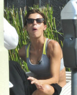 Elisabetta Canalis Eats Lunch Outside 