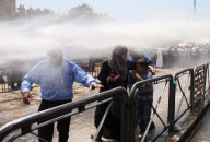 Zusammenstösse zwischen israelischen Streitkräften und Muslime vor dem Damaskus Tor in Jerusalem