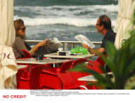 EXCLU -HOSSEGOR:Francois Hollande and girlfriend Valerie Trierweiler