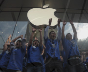 #CHINA-SHANGHAI-APPLE STORE-OPEN (CN)